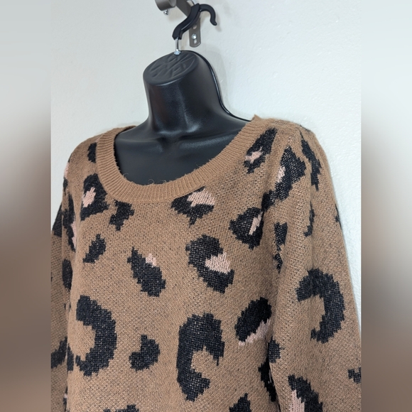 Torrid Brushed Fabric Sweater (Torrid 00) - Picture 2 of 11